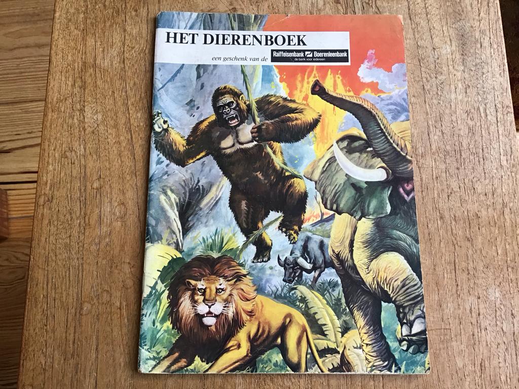 Het Dierenboek - Prachtig geïllustreerd! raiffeisenbank, Ophalen of Verzenden, Gelezen, Natuur algemeen