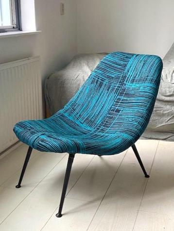 Artifort fauteuil F122 beschikbaar voor biedingen