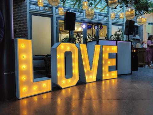 LOVE Letters Liefdes letters bruiloft houten letters te huur, Hobby en Vrije tijd, Feestartikelen | Verhuur, Nieuw, Geboorte of Huwelijk