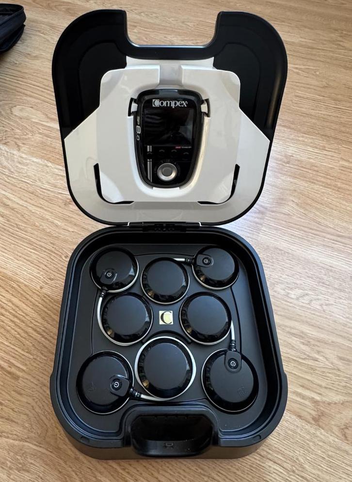 Compex SP8, Sport en Fitness, Fitnessmaterialen, Zo goed als nieuw, Overige typen, Armen, Benen, Borst, Buik, Rug, Ophalen