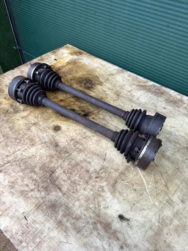 Porsche 924S / 944 type 2 aandrijfassen., Auto-onderdelen, Remmen en Aandrijving, Porsche, Gebruikt, Ophalen