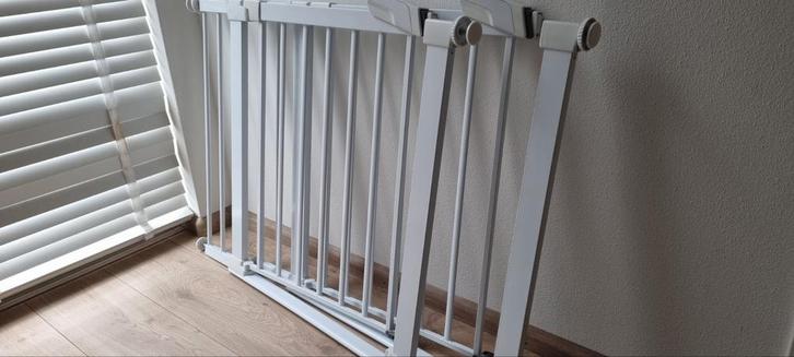 2 traphekjes met verlengstukken, Kinderen en Baby's, Traphekjes, Zo goed als nieuw, Klemhekje, Metaal of IJzer, minder dan 100 cm