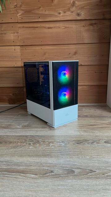 Game pc beschikbaar voor biedingen
