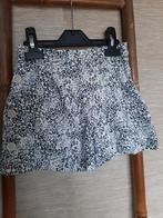 Korte broek van Zara maat 122, Kinderen en Baby's, Kinderkleding | Maat 122, Ophalen of Verzenden, Zo goed als nieuw, Meisje, Broek