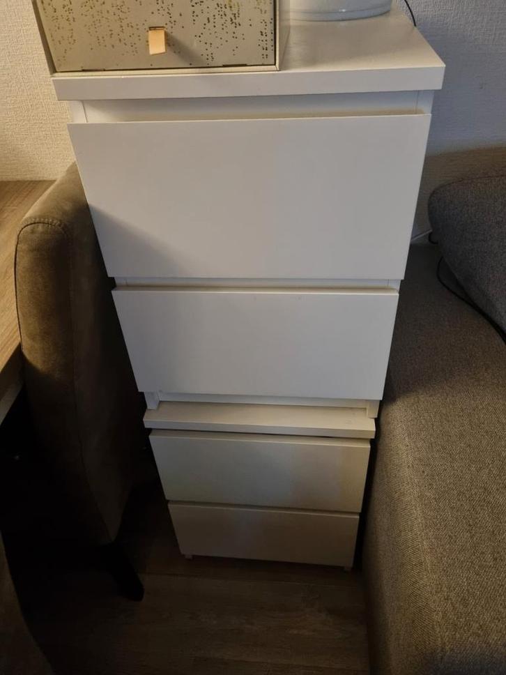 2x IKEA Malm Nachtkastjes, Huis en Inrichting, Kasten | Dressoirs, Gebruikt, Minder dan 50 cm, 25 tot 50 cm, Met lade(s), Overige materialen