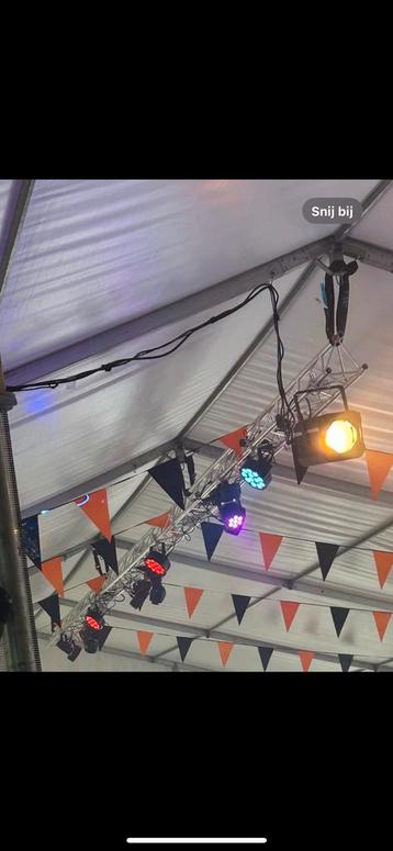 Geluidsinstallatie / speakers  / licht / overige  VERHUUR! beschikbaar voor biedingen