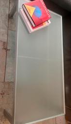 Te koop Tempered Glass salontafel met metalen frame, Gebruikt, 100 tot 150 cm, Glas, Minder dan 50 cm