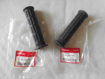 Honda Origineel Handvat setje L + R  ( MB50/80 - MBX50/80 ) beschikbaar voor biedingen