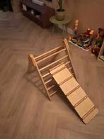 Houten klimrek met glijbaan, Kinderen en Baby's, Ophalen, Zo goed als nieuw
