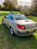 Renault Mégane 1.6 16V Autcom Cabrio 2004 Beige, Auto's, Voorwielaandrijving, 65 €/maand, 1295 kg, 4 cilinders