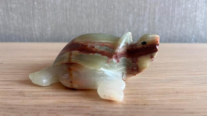 Onyx schildpad  beeldje, Verzamelen, Beelden en Beeldjes, Zo goed als nieuw, Dier, Ophalen of Verzenden