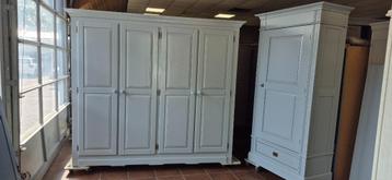 Brocante garderobe vintage kasten, kledingkasten, linnenkast beschikbaar voor biedingen
