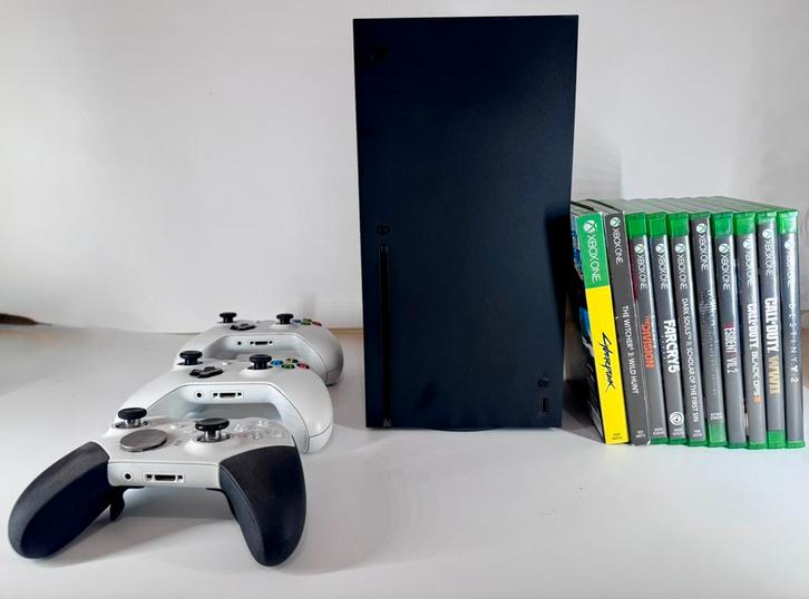 XBOX series X, Elite v2 en 2 gewone controllers, 10 games, Spelcomputers en Games, Spelcomputers | Xbox Series X en S, Gebruikt