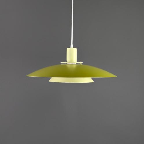 Prachtige groene lamp, Scandinavisch design, vintage lamp, Huis en Inrichting, Lampen | Hanglampen, Zo goed als nieuw, 75 cm of meer