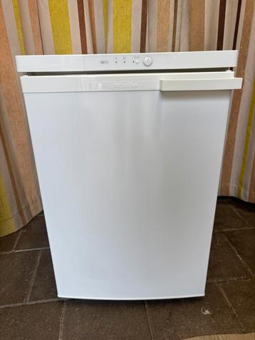 Miele Tafelmodel Vriezer - 4 Laden - Schoon en Werkt Goed. beschikbaar voor biedingen