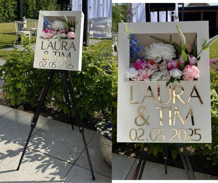Schildersezel met welkomstbord en kunstbloemen - Bruiloft, Hobby en Vrije tijd, Feestartikelen, Zo goed als nieuw, Versiering