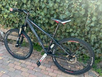 Mountainbike beschikbaar voor biedingen