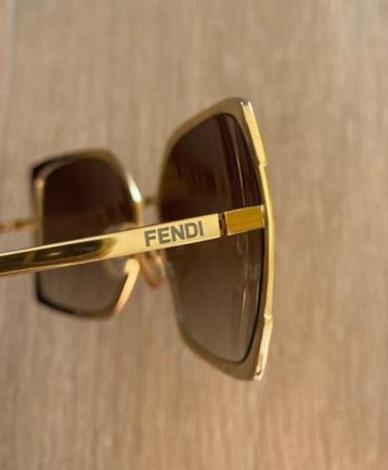 Fendi zonnebril – FS5226 – Goud/Bruin – Unisex beschikbaar voor biedingen
