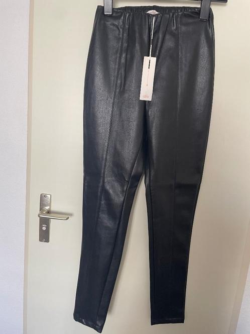 Aikko legging, Kleding | Dames, Broeken en Pantalons, Nieuw, Maat 34 (XS) of kleiner, Zwart, Lang, Ophalen of Verzenden