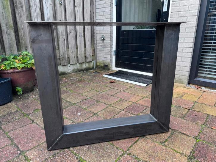 Stalen industriële U Poten 10x10, Huis en Inrichting, Tafelonderdelen, Zo goed als nieuw, 200 cm of meer, 50 tot 100 cm, Rechthoekig