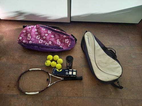 Wilson tennisracket inclusief 2 tassen en veel ballen, Sport en Fitness, Tennis, Gebruikt, Racket, Wilson, Ophalen