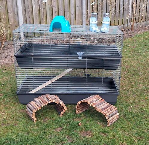 Fijne ruime cavia/konijnenflat 117-57-86 cm T.E.A.B, Dieren en Toebehoren, Knaagdieren en Konijnen | Hokken en Kooien, Gebruikt