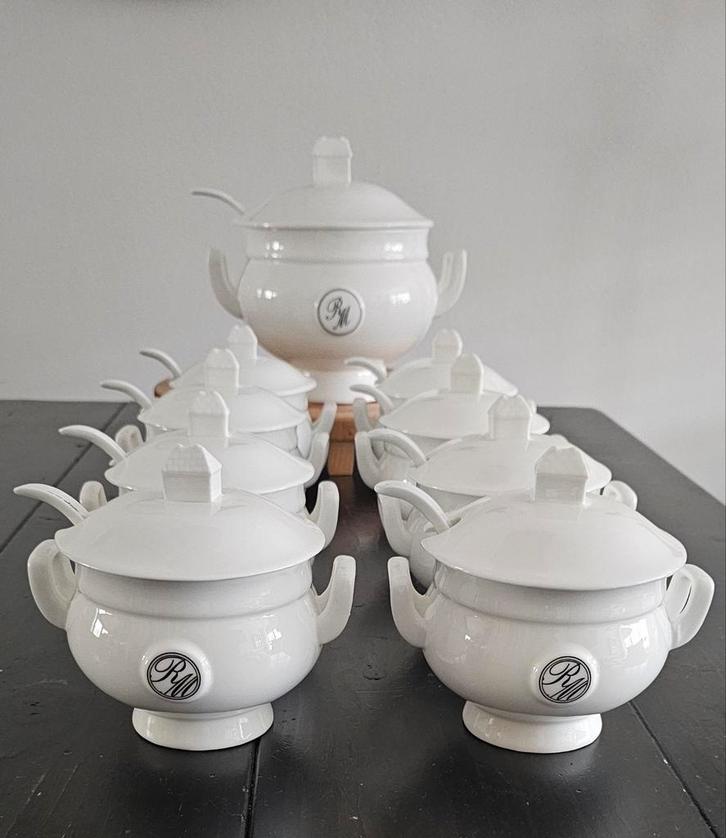 Rivièra Maison Soepterrine + acht soepkommen, Huis en Inrichting, Keuken | Servies, Zo goed als nieuw, Kom(men), Overige stijlen