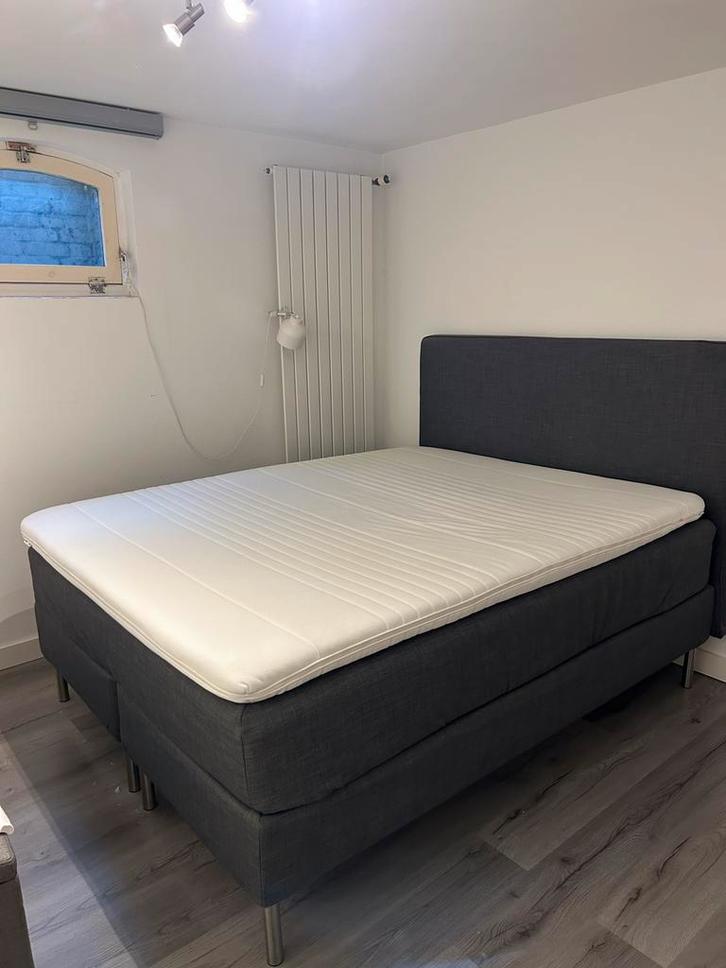 IKEA Boxspring 160x200 - Donkergrijs incl. Hoofdbord, Huis en Inrichting, Slaapkamer | Bedden, Gebruikt, Tweepersoons, 160 cm