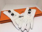 Hermes kalfsleren handschoentjes met prachtige buttons, Kleding | Dames, Mutsen, Sjaals en Handschoenen, Ophalen of Verzenden