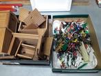 DOOS COWBOYS,INDIANEN,SOLDATEN enz + HOUTEN COWBOYFORT, Ophalen of Verzenden, Gebruikt
