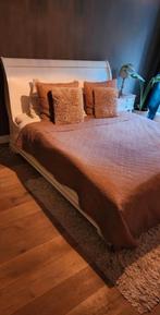 Prachtig houten slee bed 180x210, Ophalen of Verzenden, Zo goed als nieuw