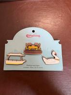 Efteling Pin Voertuigen: Gondoletta, Piranha en de 6 zwanen., Ophalen of Verzenden, Zo goed als nieuw, Button of Speldje