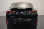 BMW iX2 xDrive30 High Executive M Sport 65kWh / Sportstoelen, Auto's, BMW, Automaat, X2, Zwart, Zwart