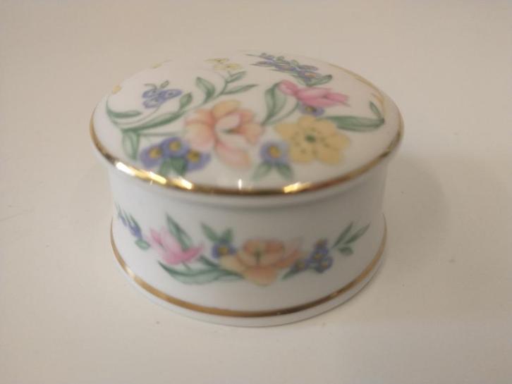 Porseleinen Sieraden doosje Falcon China Staffordshire Engel, Antiek en Kunst, Antiek | Porselein, Ophalen