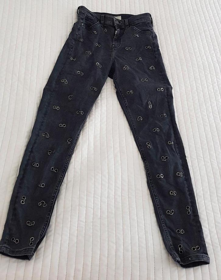 Topshop ringen spijkerbroek zwart maat 25 mt 34 jamie broek, Kleding | Dames, Spijkerbroeken en Jeans, Zo goed als nieuw, W27 (confectie 34) of kleiner
