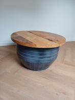 Ronde salontafel met opbergruimte en klep, Huis en Inrichting, Tafels | Salontafels, Ophalen, Industrieel en tijdloos, Gebruikt
