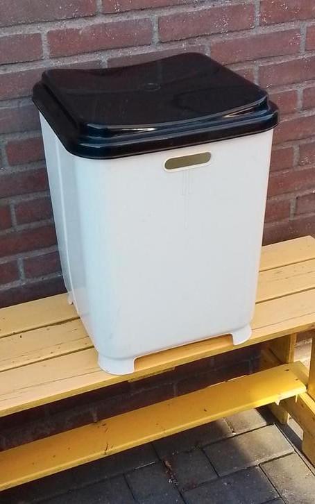 💐VINTAGE WASMAND-OPBERGTON  LL BELGIUM, Huis en Inrichting, Badkamer | Badtextiel en Accessoires, Zo goed als nieuw, Wit, Ophalen of Verzenden