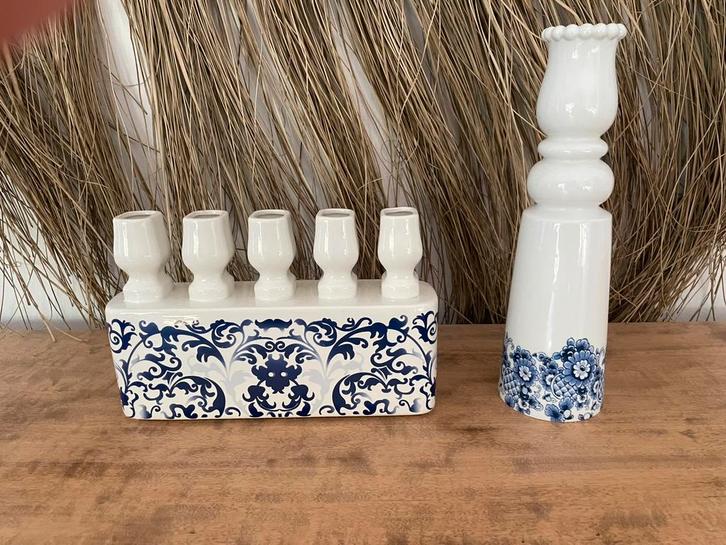 Twee design vazen – Marcel Wanders x Randstad – Delftsblauw, Huis en Inrichting, Woonaccessoires | Kandelaars en Kaarsen, Zo goed als nieuw
