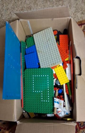 kinder speelgoed,lego,playmobil,garage,boederij beschikbaar voor biedingen