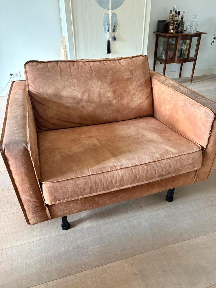 Loveseat leren bruin/cognac beetje suède achtig, Huis en Inrichting, Banken | Sofa's en Chaises Longues, Gebruikt, Tweepersoons
