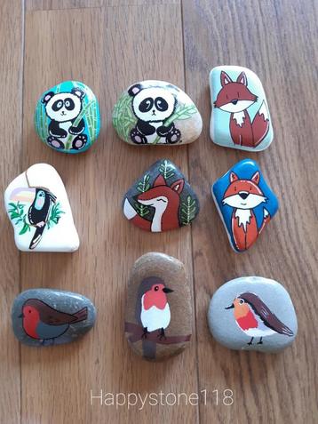 Happystones. Tekeningen op steen. Afgelakt.  beschikbaar voor biedingen