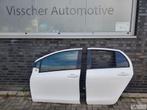 Toyota Yaris 2 2005 -2013 deur portier links achter wit €150, Ophalen of Verzenden, Gebruikt, Toyota, Deur