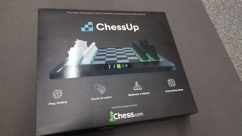 ChessUp 2 Smart Chess Board, Hobby en Vrije tijd, Gezelschapsspellen | Bordspellen, Zo goed als nieuw, Een of twee spelers, Ophalen of Verzenden