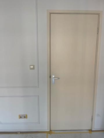 Houten binnendeuren 4 x beschikbaar voor biedingen