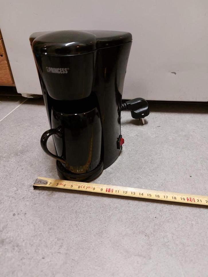 Princess 1kop koffie koffieapparaat  220v, Witgoed en Apparatuur, Koffiezetapparaten, Gebruikt, Gemalen koffie, 1 kopje, Ophalen of Verzenden