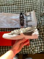 Nike x Sacai Low Gray - Maat 42,5 - Nieuw!, Kleding | Dames, Schoenen, Ophalen of Verzenden, Nieuw, Grijs, Sneakers of Gympen