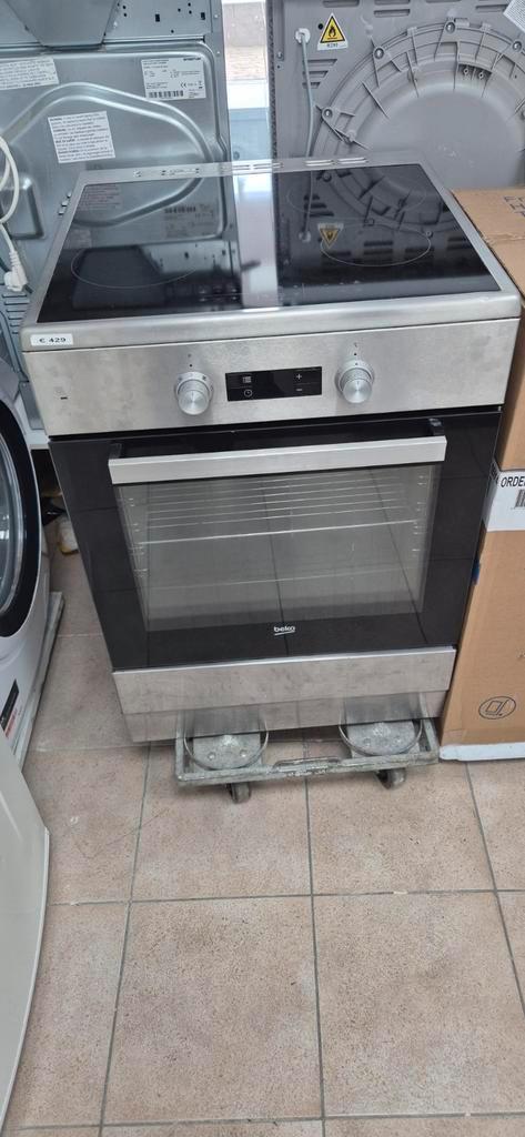 Beko inductie fornuis rvs, Huis en Inrichting, Keuken | Keukenbenodigdheden, Gebruikt, Ophalen