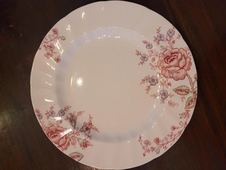 Servies Johnson Brothers Rose Chintz, Verzamelen, Porselein, Kristal en Bestek, Nieuw, Compleet servies, Porselein, Ophalen