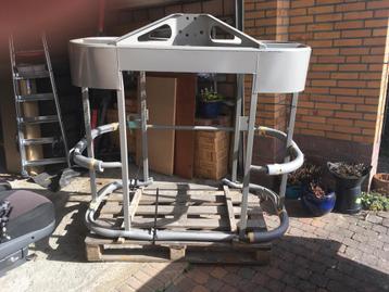 Skylift hoogwerkers personenbak beschikbaar voor biedingen