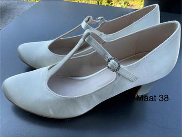 Ivoor Bruidsschoenen Maat 38 - Elegant & Comfortabel! beschikbaar voor biedingen
